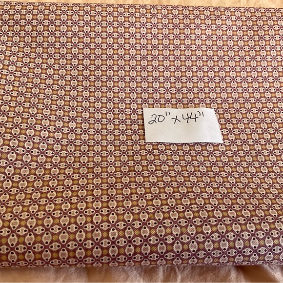 Quilting Fabric Remnants Lot Sewing Materials Green Berries Colors Cotton 2 LB - Picture 8 of 9